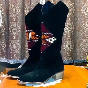 HOWSTY made in Spain sexy suade cowboy boots